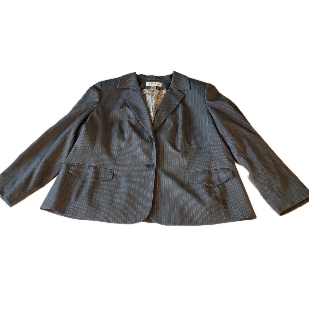 Jones New York Black Blazer‎ Women Sz 18 Gray Striped Career Satin Lined Mint
